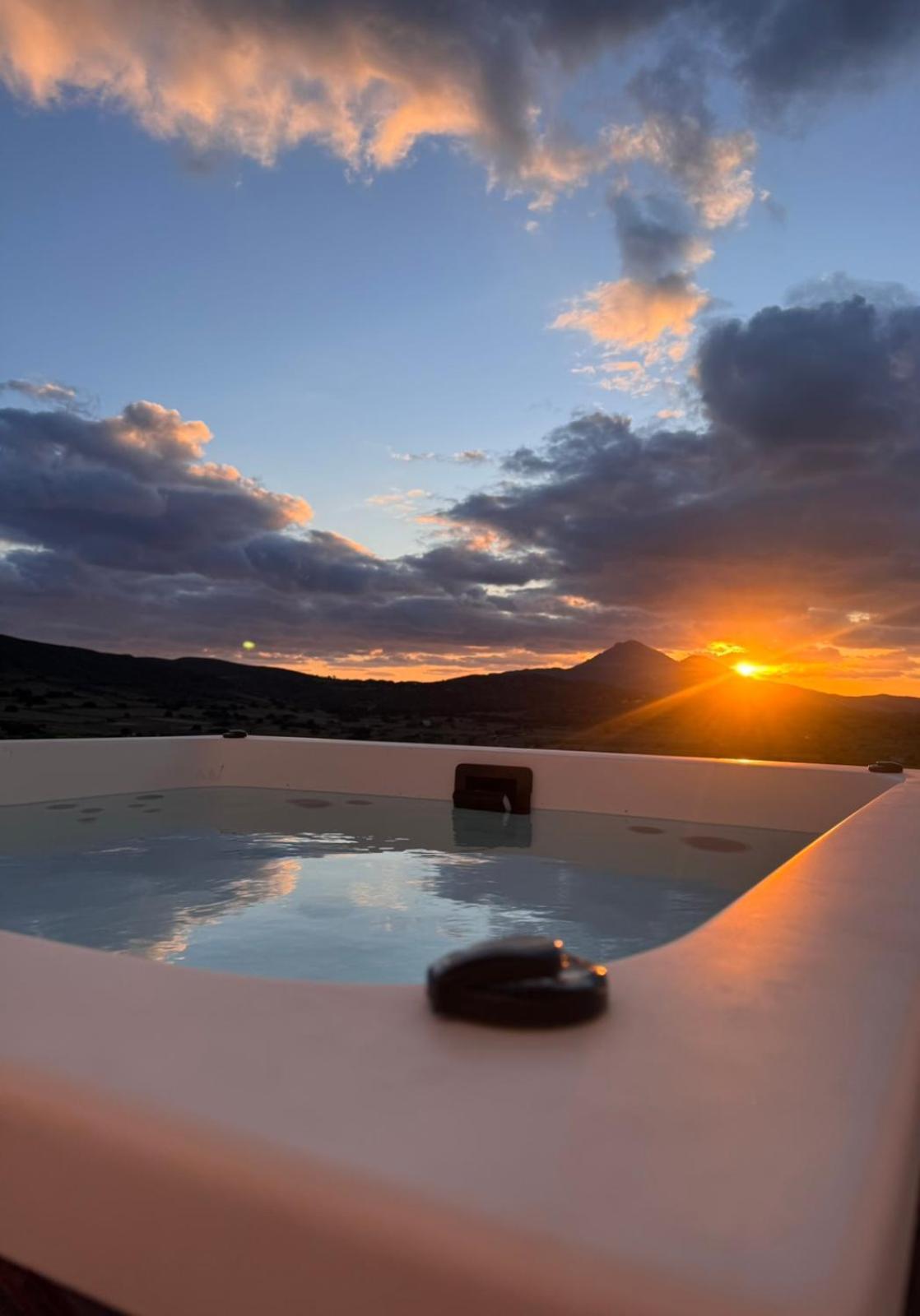 Bayview Villa With Jaccuzi - Milos Zefiria Экстерьер фото